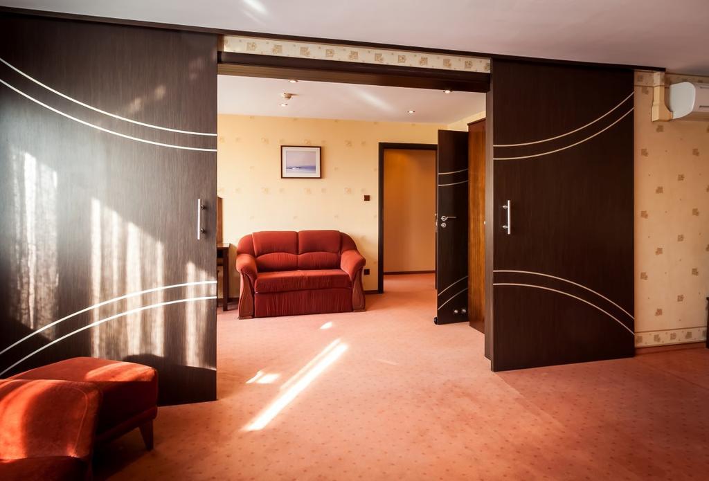 Hotel Alf Краков Экстерьер фото